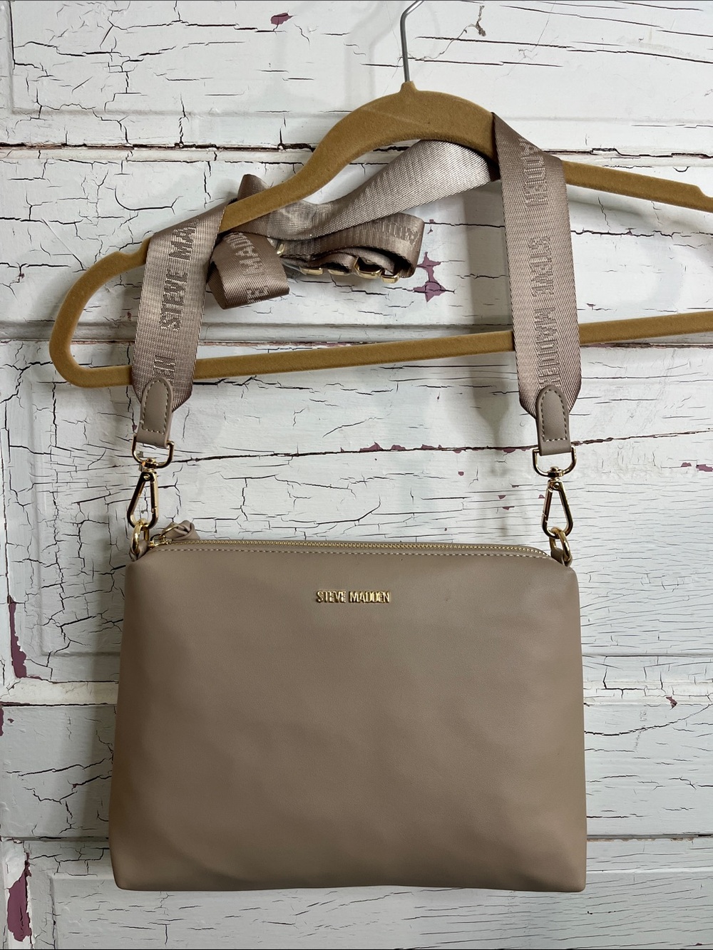 NEW Steve Madden Beige Taupe Crossbody Bag with Branded Adjustable Strap